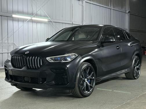 2023 BMW X6 M50i
