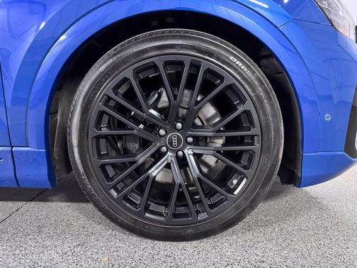 Ascari Blue Metallic 2024 Audi SQ8 4.0T Premium Plus