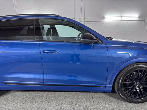 Ascari Blue Metallic 2024 Audi SQ8 4.0T Premium Plus