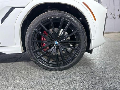 Alpine White 2023 BMW X6 xDrive40i