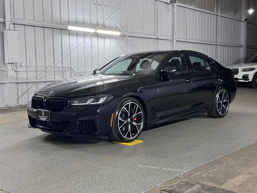 Black Sapphire Metallic 2023 BMW 540 i xDrive