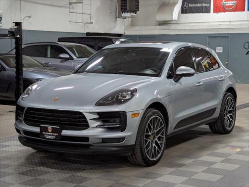 2021 Porsche Macan Base