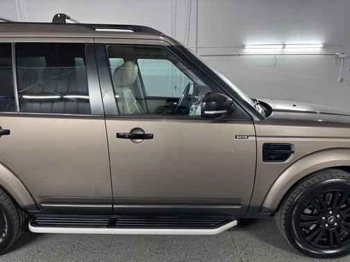 Kaikoura Metallic 2016 Land Rover LR4