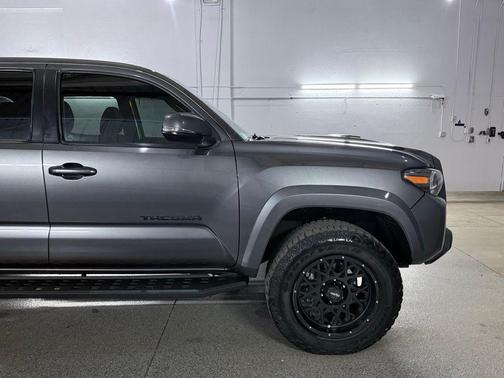 2016 Toyota Tacoma TRD Sport