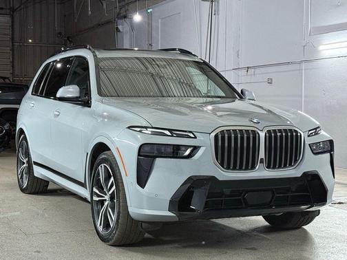 2023 BMW X7 xDrive40i