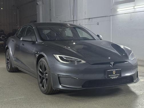 2021 Tesla Model S Plaid