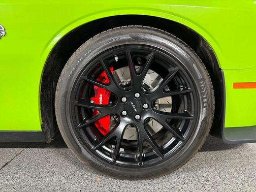Sublime Pearl Coat 2015 Dodge Challenger SRT Hellcat