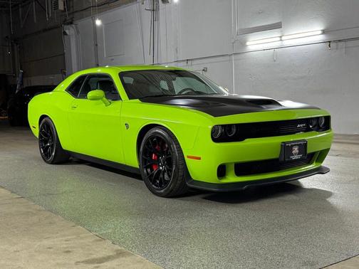 Sublime Pearl Coat 2015 Dodge Challenger SRT Hellcat