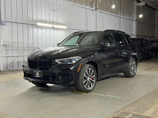 Black Sapphire Metallic 2023 BMW X5 M50i