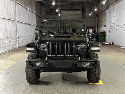Black Clearcoat 2021 Jeep Wrangler Unlimited Rubicon 392
