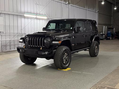 Black Clearcoat 2021 Jeep Wrangler Unlimited Rubicon 392