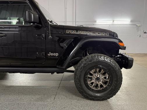 Black Clearcoat 2021 Jeep Wrangler Unlimited Rubicon 392