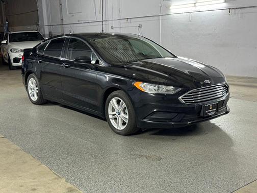 Shadow Black 2018 Ford Fusion SE