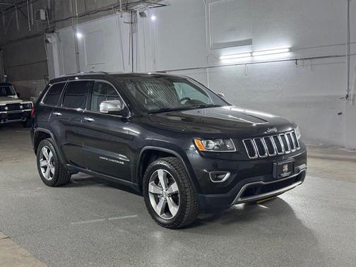 Brilliant Black Crystal Pearlcoat 2016 Jeep Grand Cherokee Limited