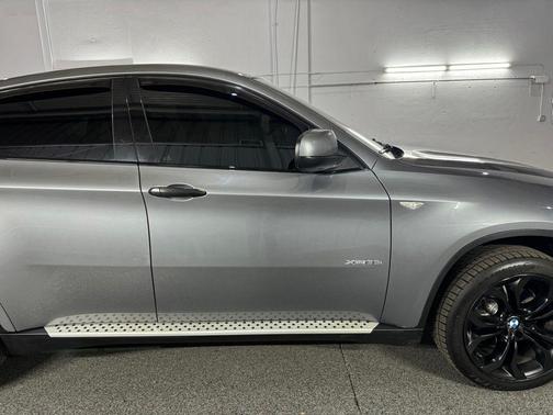 Space Gray Metallic 2013 BMW X6 xDrive35i