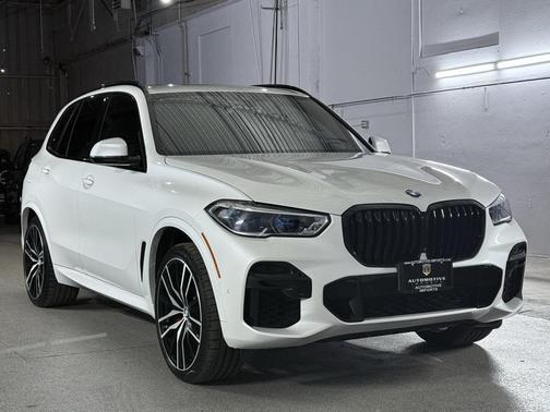 2023 BMW X5 M50i