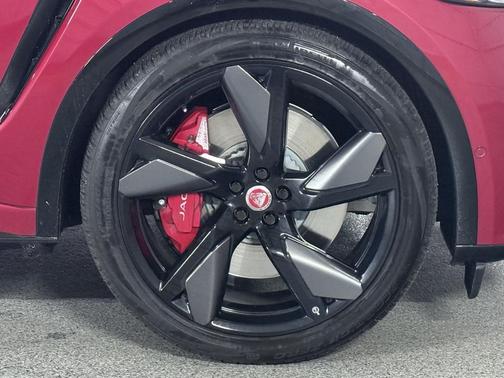 2023 Jaguar F-PACE SVR P550 AWD Automatic