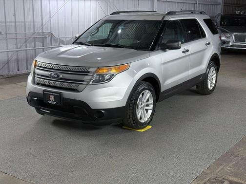 Ruby Red Metallic Tinted Clearcoat 2015 Ford Explorer Base