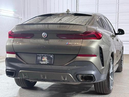 2023 BMW X6 M50i