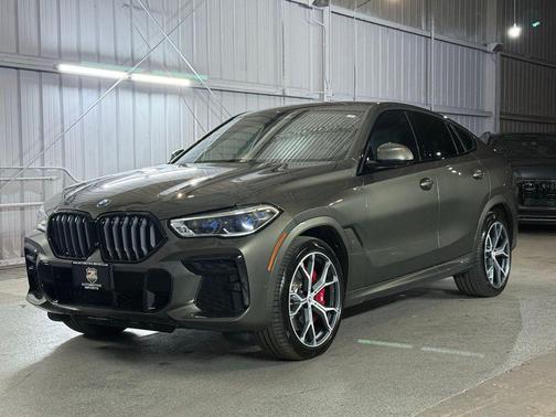 2023 BMW X6 M50i