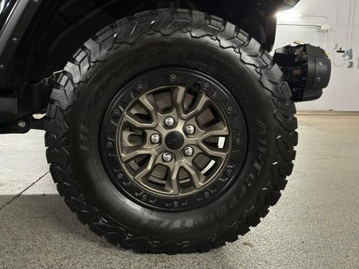 Black Clearcoat 2021 Jeep Wrangler Unlimited Rubicon 392