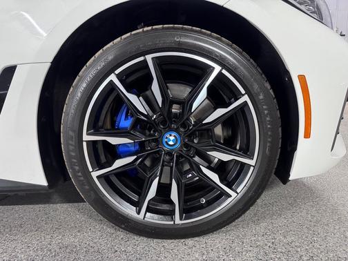 Alpine White 2024 BMW i4 Gran Coupe M50