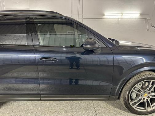 Moonlight Blue Metallic 2022 Porsche Cayenne S