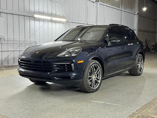 Moonlight Blue Metallic 2022 Porsche Cayenne S