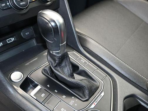 2018 Volkswagen Tiguan 2.0T SEL
