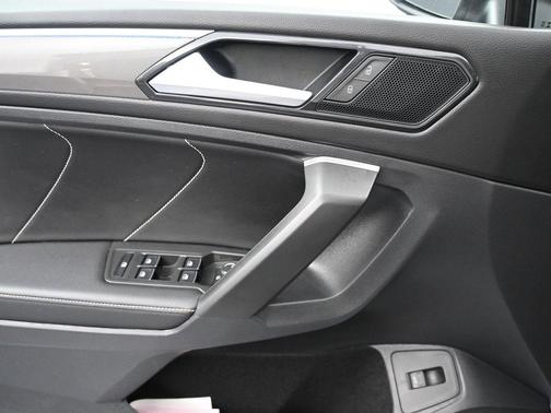 2024 Volkswagen Tiguan 2.0T SE R-Line Black 4MOTION