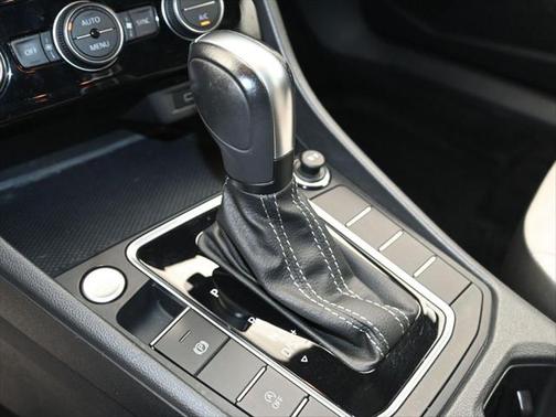 2021 Volkswagen Jetta 1.4T R-Line