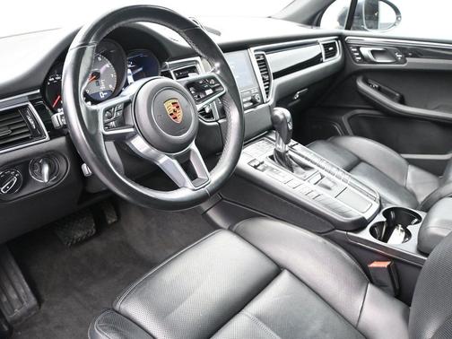 2018 Porsche Macan S