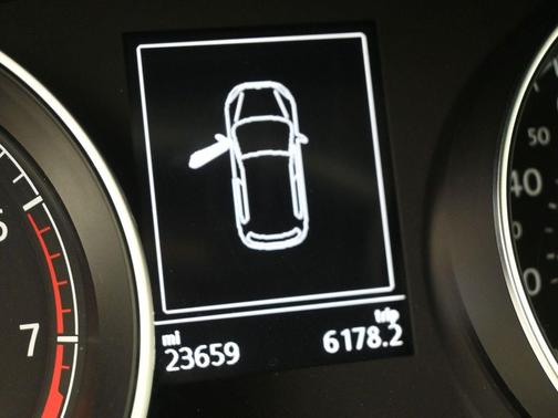 2018 Volkswagen Golf TSI S