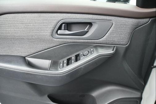 Glacier White 2021 Nissan Rogue S