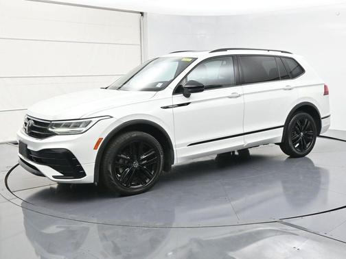 2022 Volkswagen Tiguan 2.0T SE R-Line Black 4MOTION
