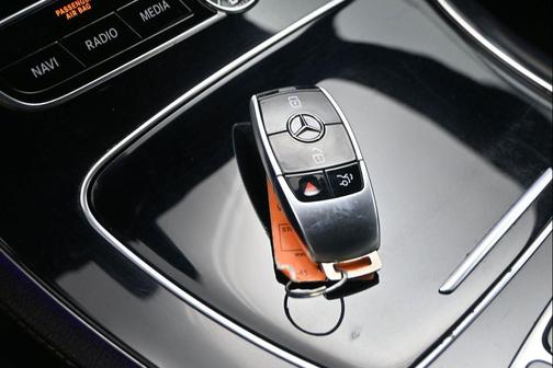 designo Cardinal Red 2019 Mercedes-Benz E-Class 4MATIC