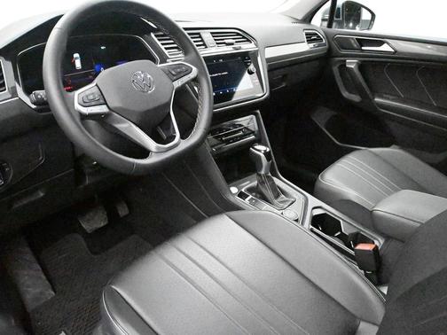 2024 Volkswagen Tiguan 2.0T SE 4MOTION