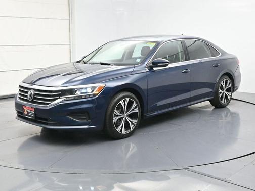 2022 Volkswagen Passat 2.0T SE