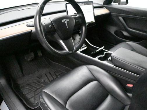 2019 Tesla Model 3 Mid Range
