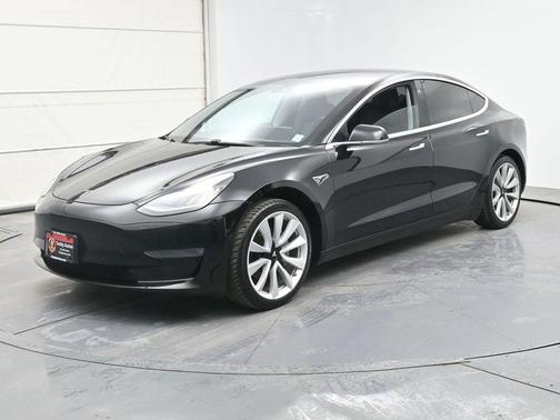 2019 Tesla Model 3 Mid Range