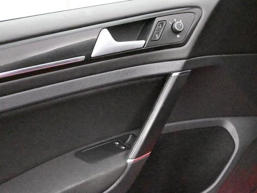 2015 Volkswagen Golf GTI 2.0T S 4-Door