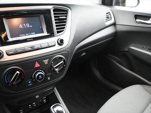 2022 Hyundai Accent SE