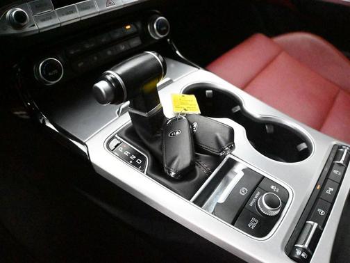 2019 Kia Stinger GT1