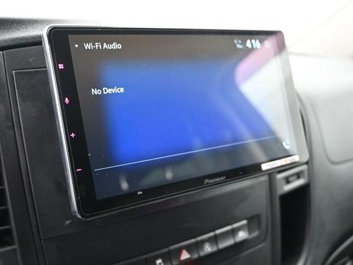 2020 Mercedes-Benz Metris Base