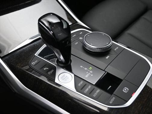 2021 BMW 330 xDrive