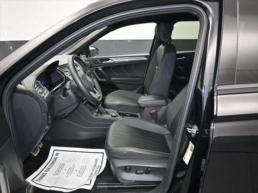 2023 Volkswagen Tiguan 2.0T SE R-Line Black 4MOTION