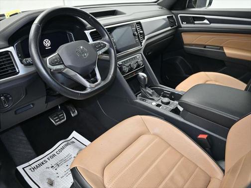 2023 Volkswagen Atlas Cross Sport 3.6L V6 SEL Premium R-Line