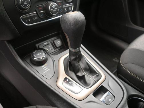 2014 Jeep Cherokee Altitude