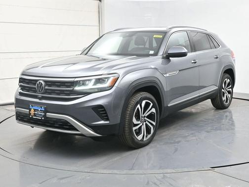 Platinum Gray Metallic 2021 Volkswagen Atlas Cross Sport 3.6L V6 SEL