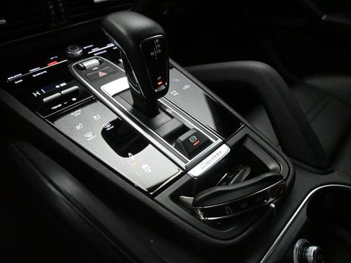 2021 Porsche Cayenne Cayenne